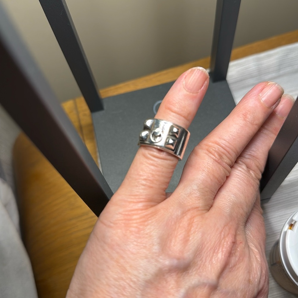 Authentic HERMES Collier Cyanide Ring